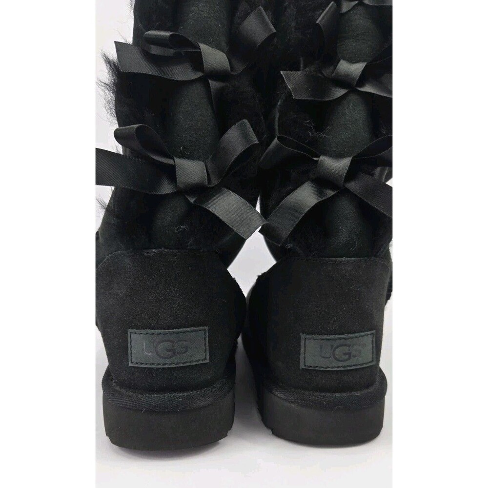 Ugg Australia - Classic Bailey Bow II - Womens Sheepskin Boots - Black - Sz 11